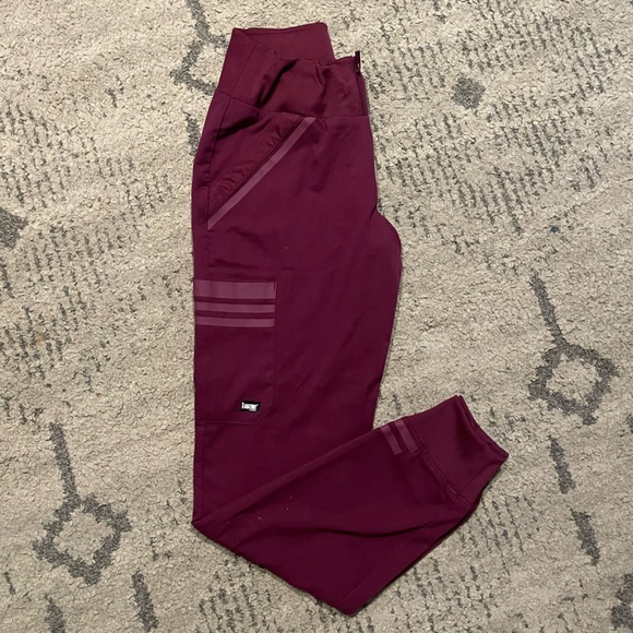 Grey’s Anatomy Impact Jogger XS - Picture 3 of 5